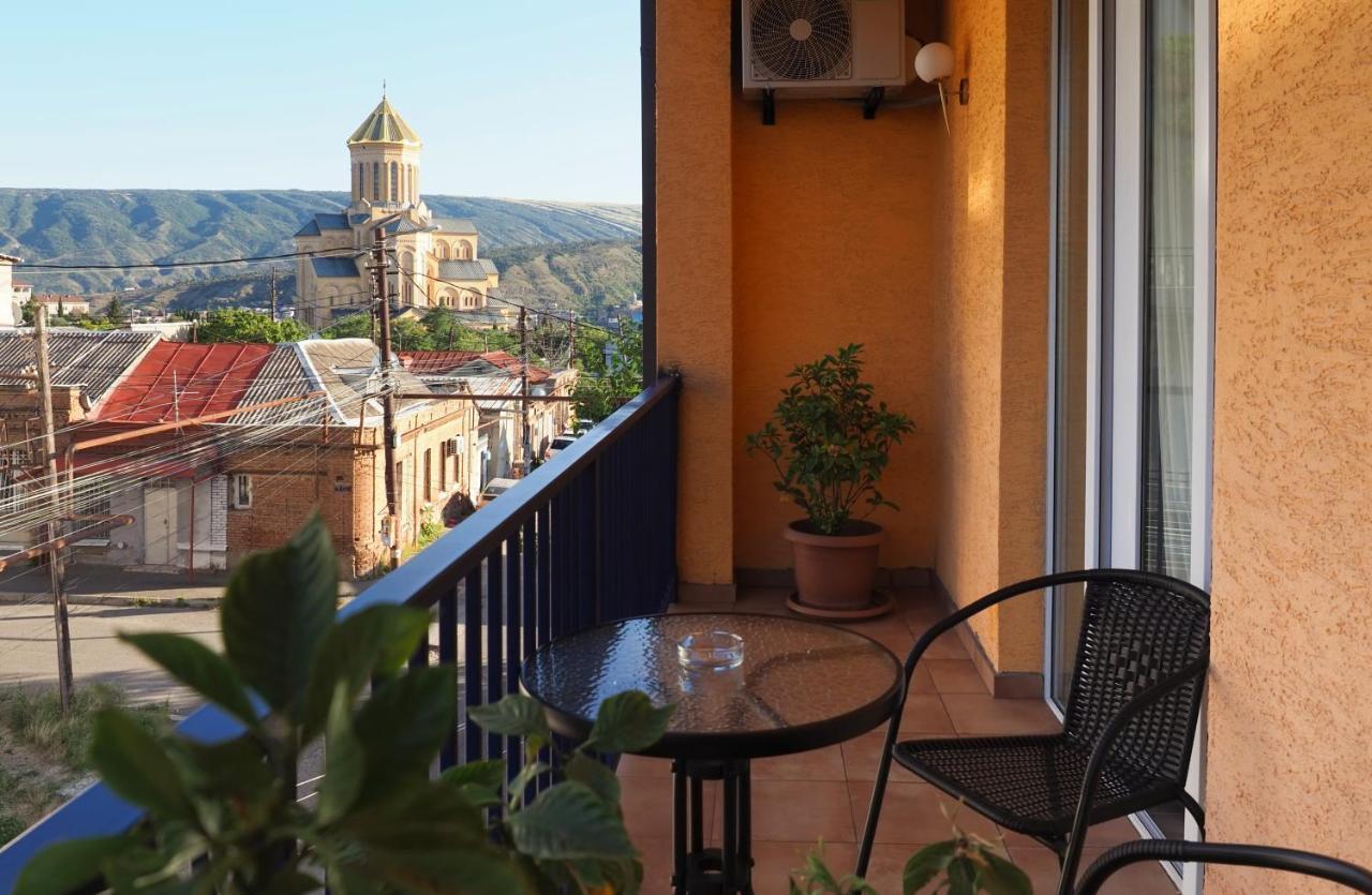 Hotel Banihills Tbilisi Exteriör bild