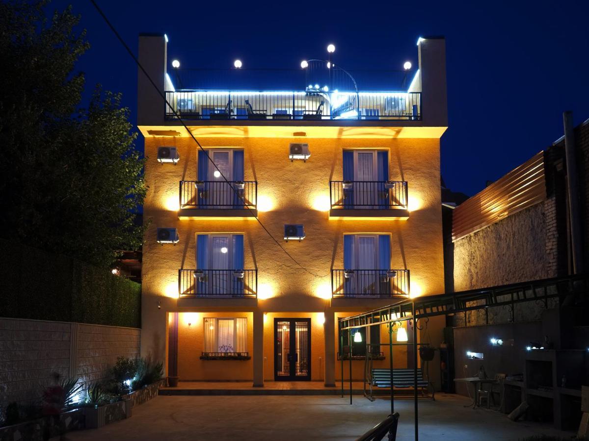 Hotel Banihills Tbilisi Exteriör bild