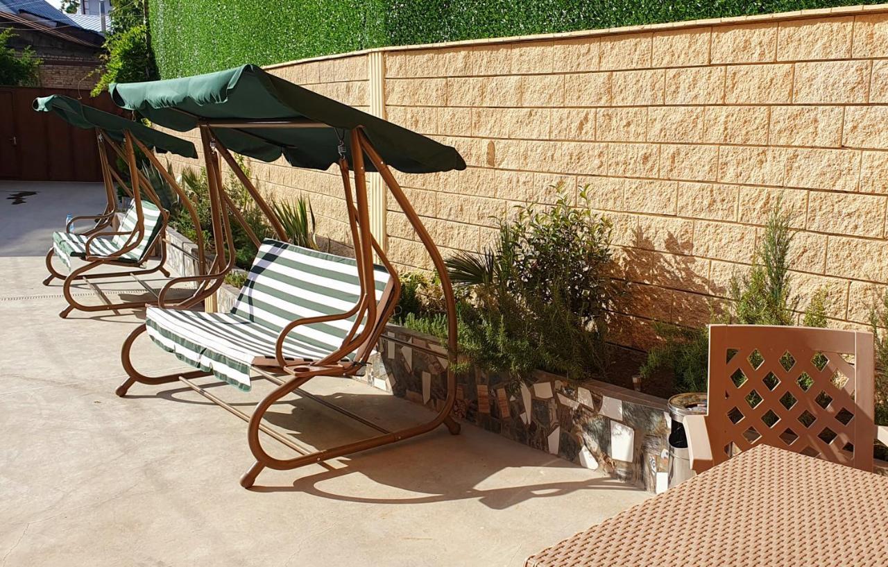 Hotel Banihills Tbilisi Exteriör bild